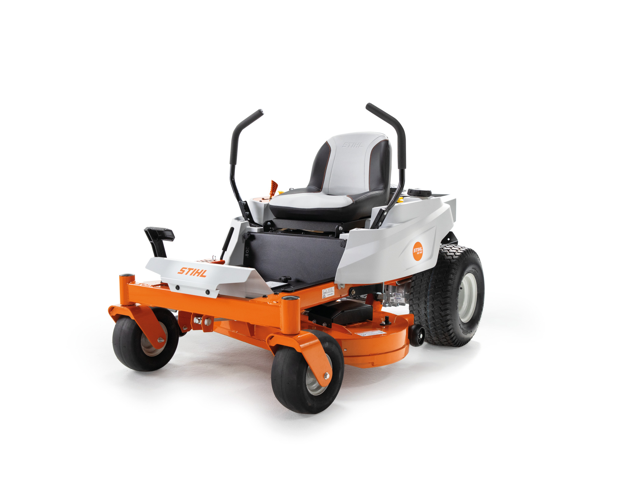 RZ 142 ZERO-TURN LAWN MOWER