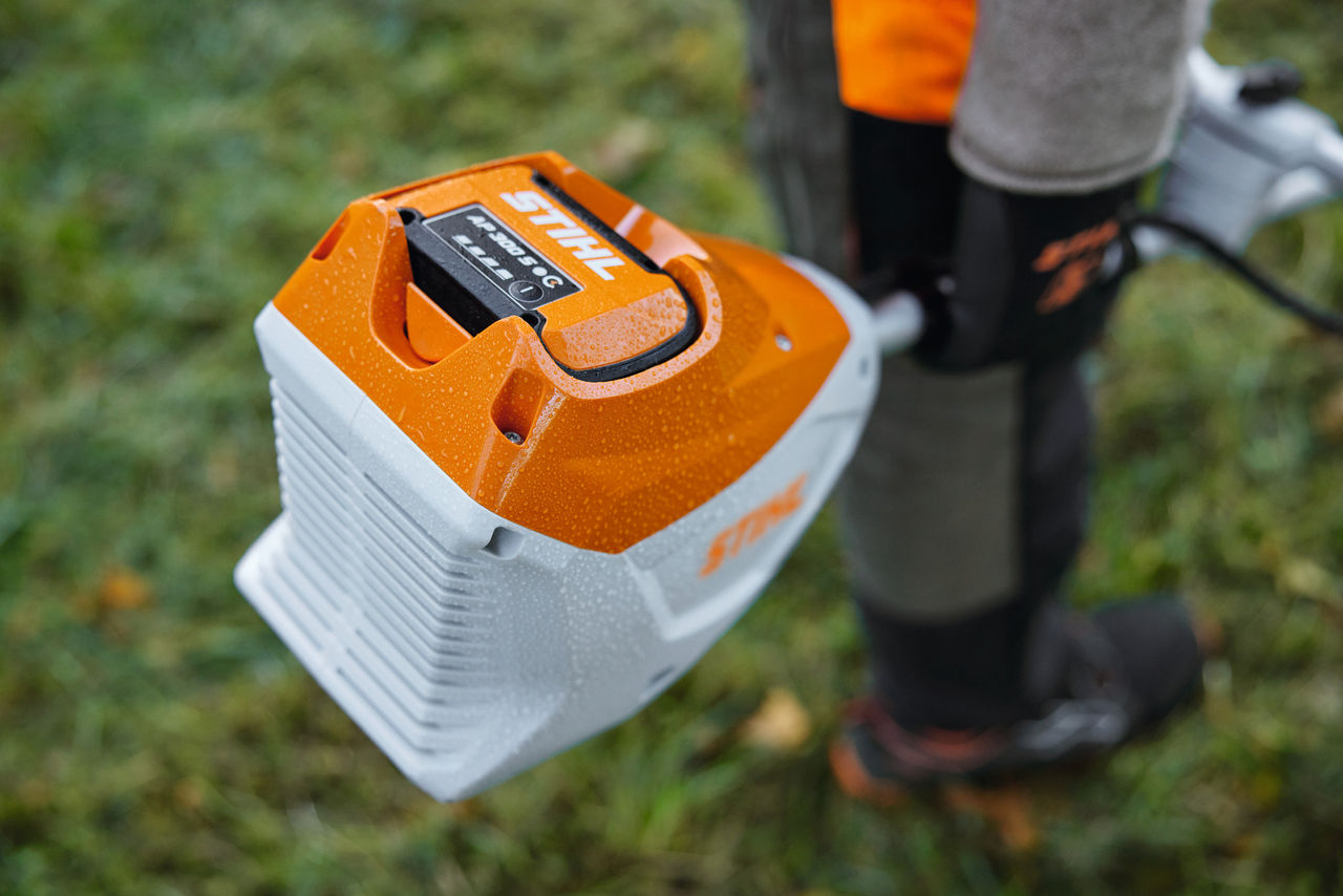 STIHL FSA 120 Trimmer.